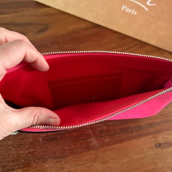 Amazing Christian Louboutin Handbag Chain strap detail Barbie Pink. - Picture 4 of 4